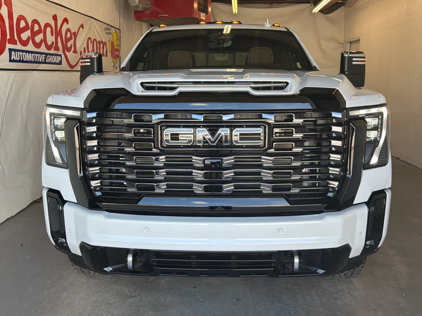 New 2026 GMC Sierra 2500 Denali Ultimate AWD/4WD image 3