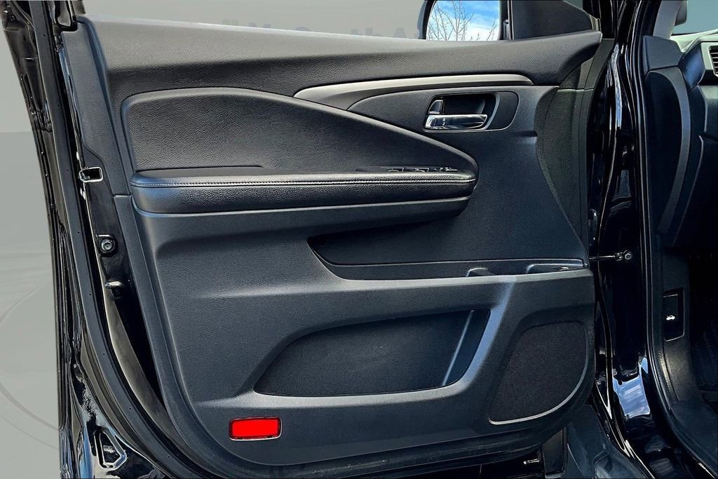 Used 2019 Honda Ridgeline RTL image 19