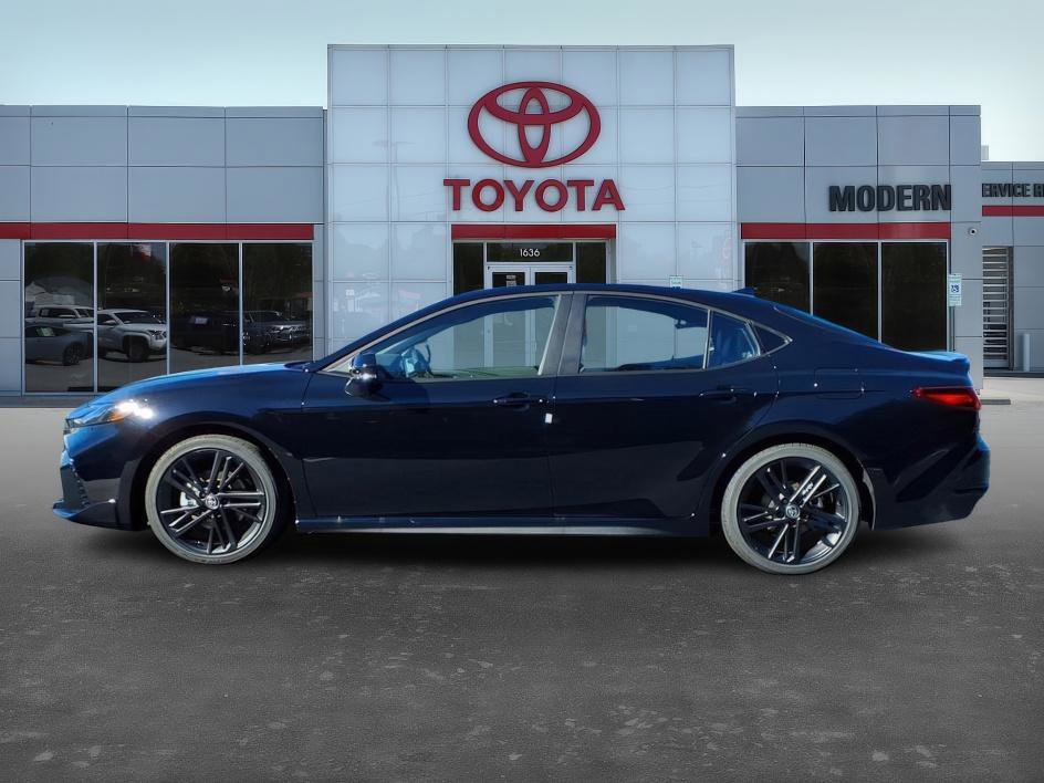 New 2026 Toyota Camry Hybrid image 3