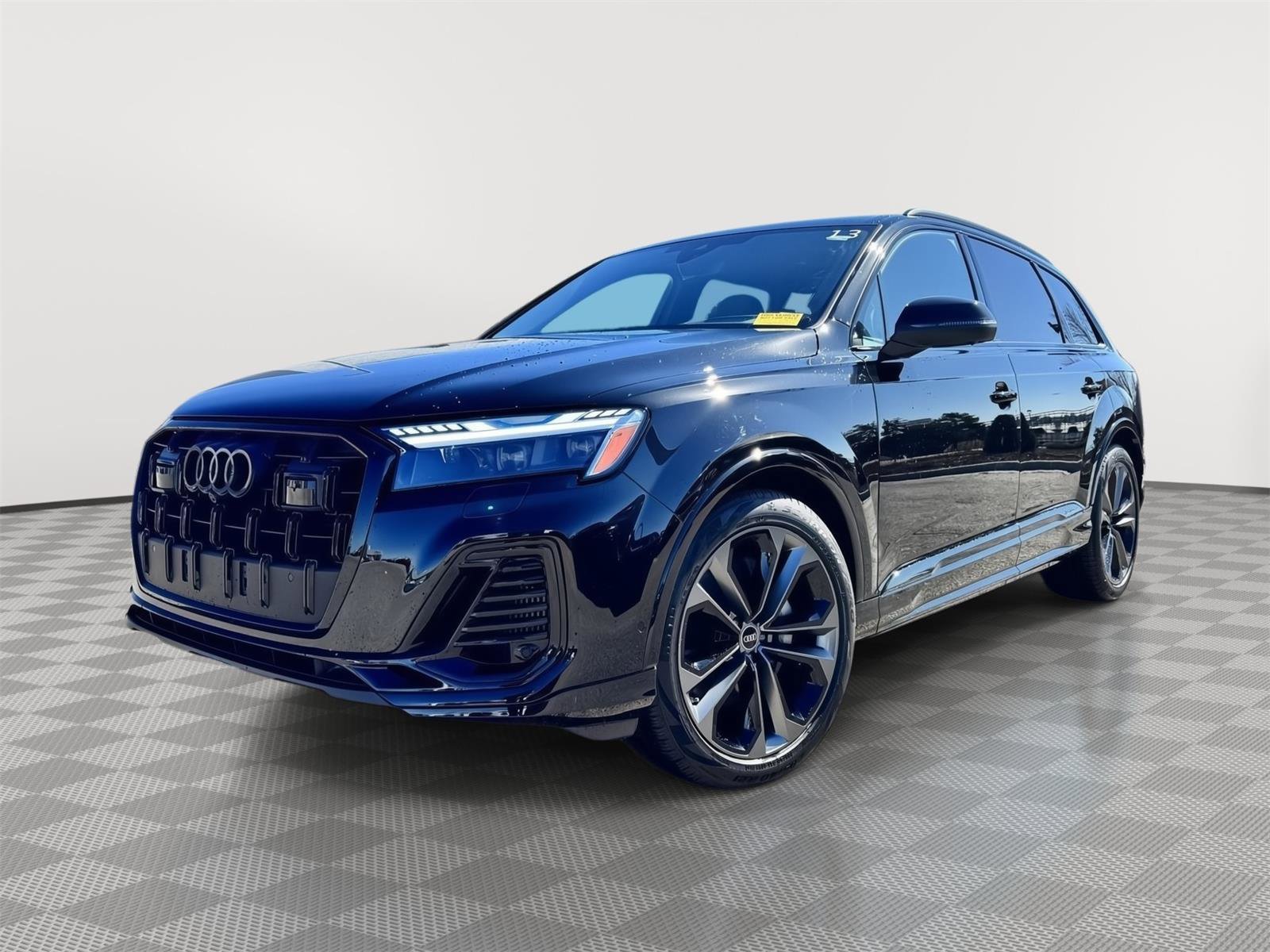 Used 2025 Audi Q7 3.0T Prestige w/ Prestige Package AWD/4WD image 1