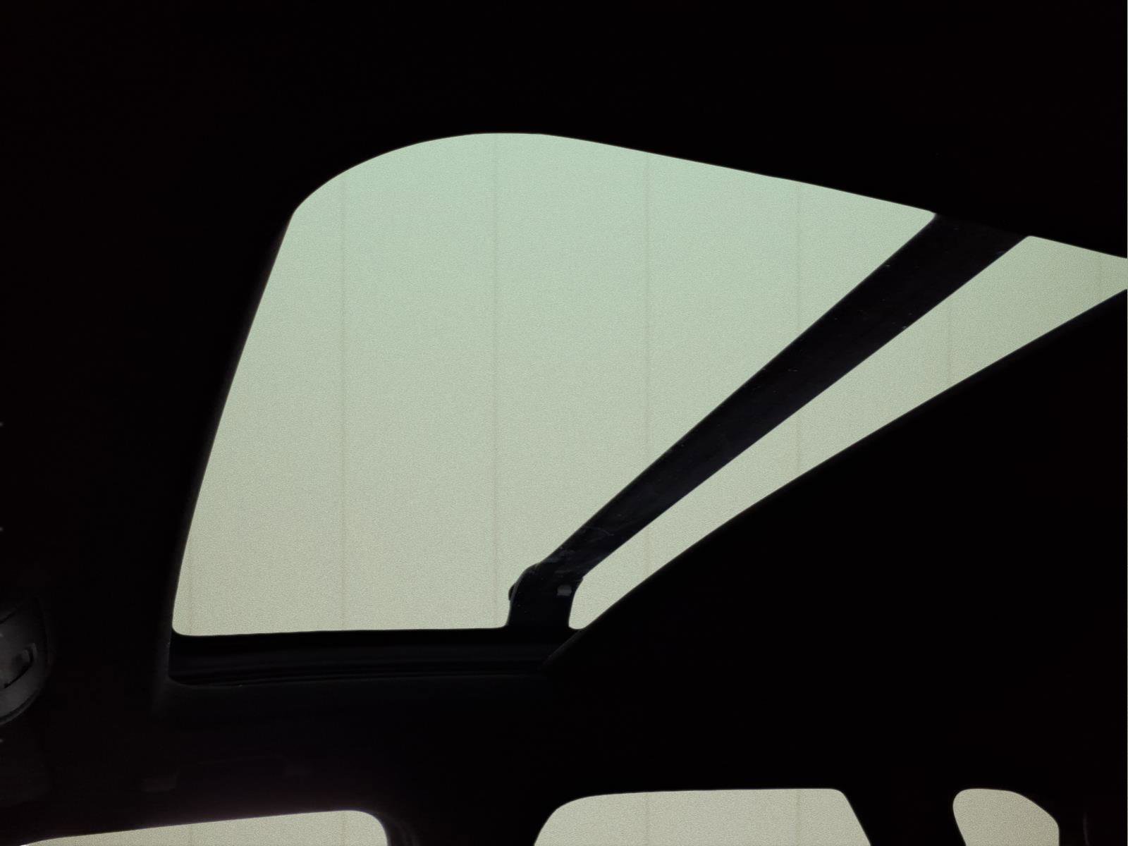 Used 2022 Chevrolet Blazer RS image 18