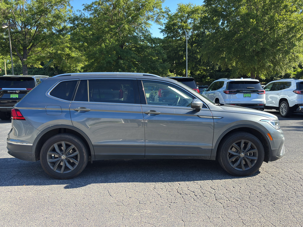 Used 2024 Volkswagen Tiguan SE FWD image 10