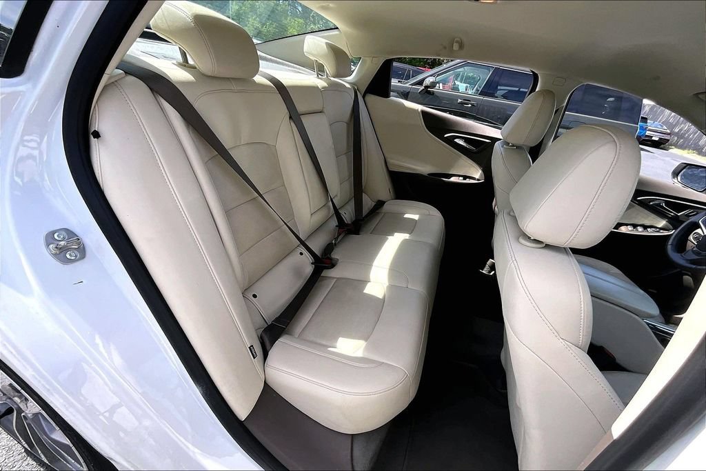 Used 2024 Chevrolet Malibu LT FWD image 23