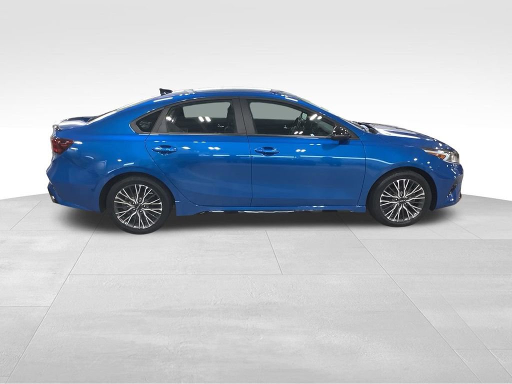 Certified 2023 Kia Forte GT-Line image 5