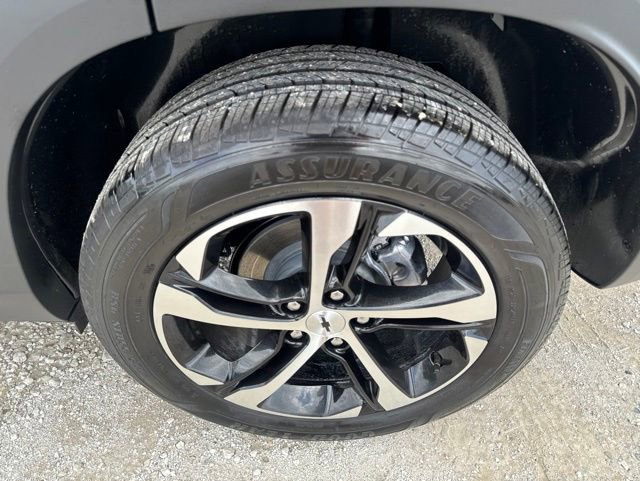 Used 2026 Chevrolet Trax RS w/ Sunroof Package FWD image 10