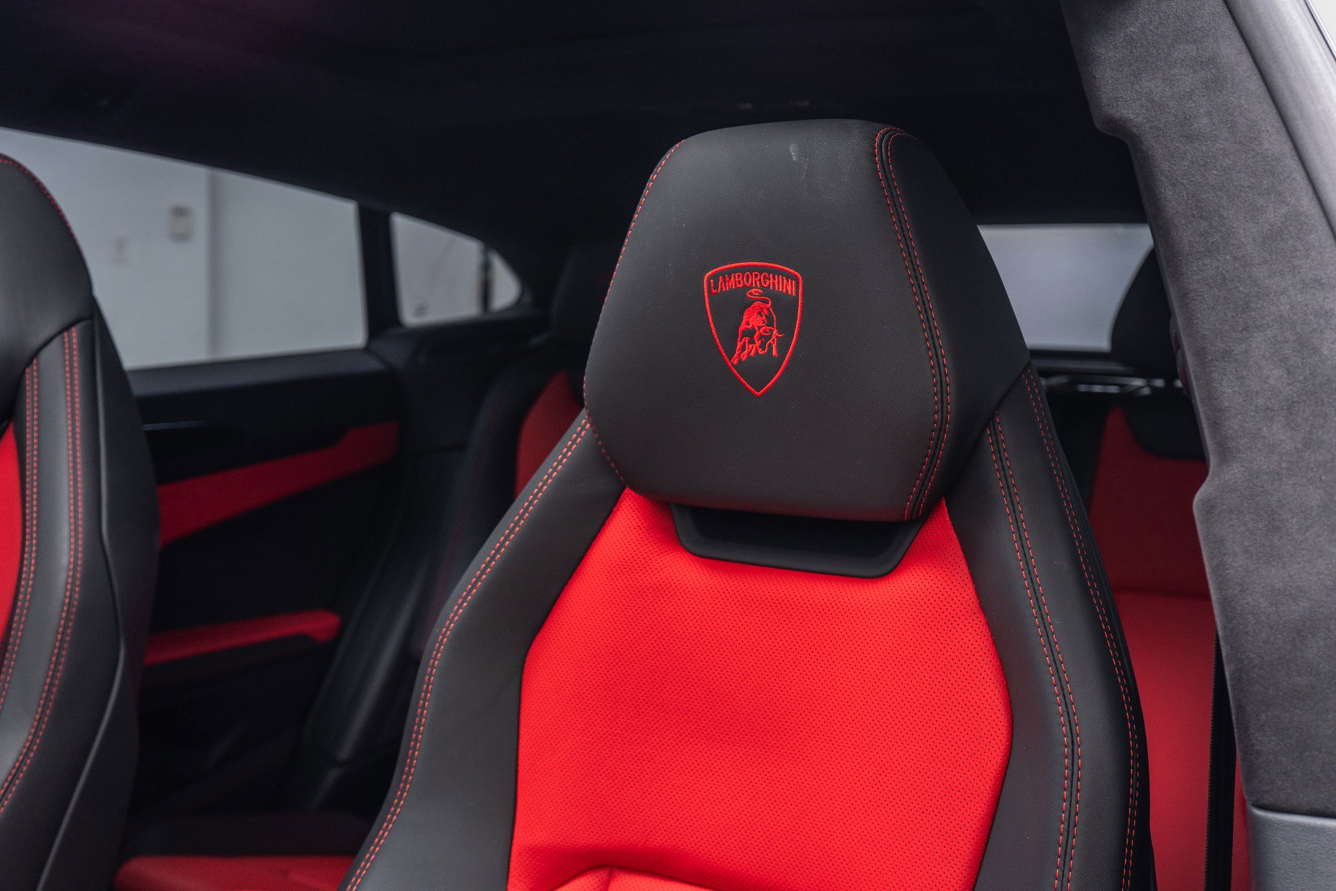 Used 2021 Lamborghini Urus -Bang and Olufsen Audio, Two-T image 26