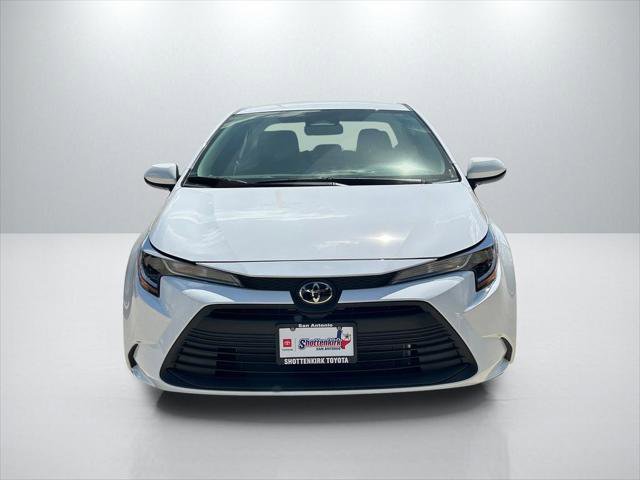 Certified 2026 Toyota Corolla LE FWD image 2