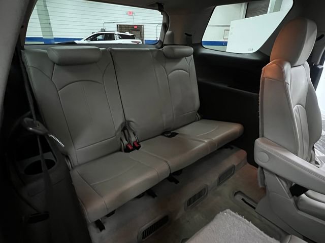 Used 2012 GMC Acadia SLT image 23