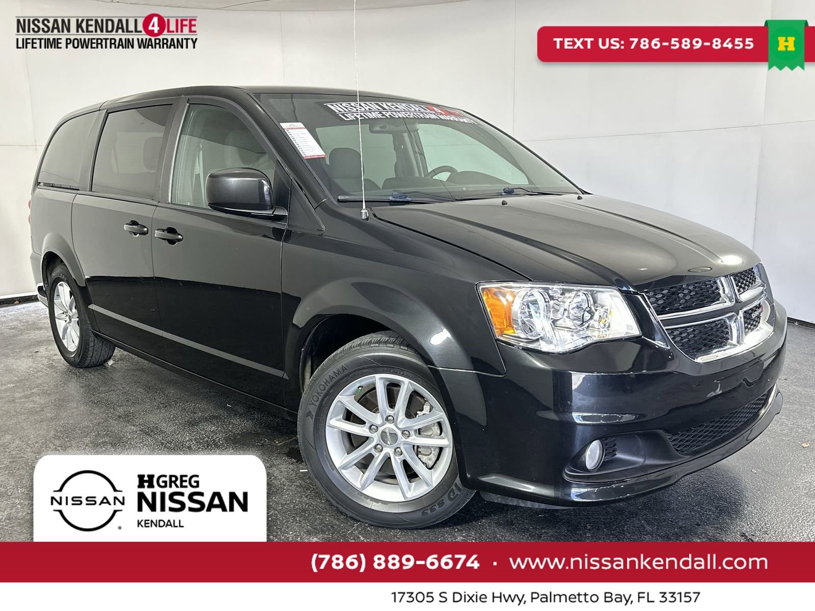 Used 2020 Dodge Grand Caravan SE image 1