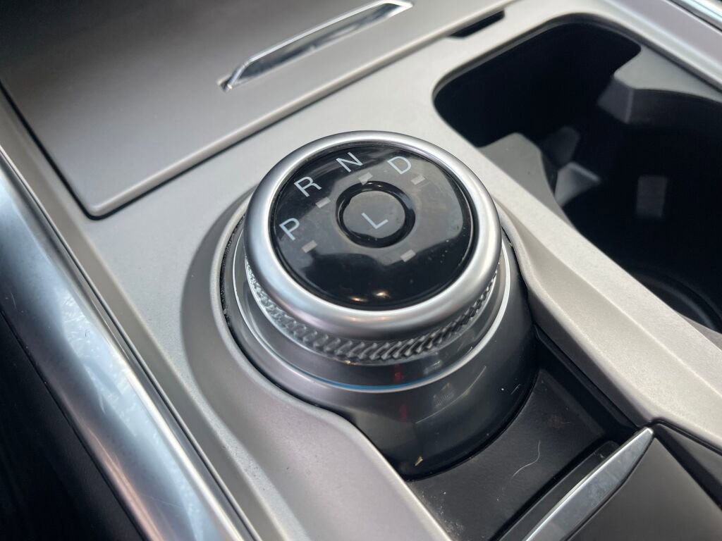 Used 2023 Ford Explorer XLT w/ Equipment Group 202A image 14