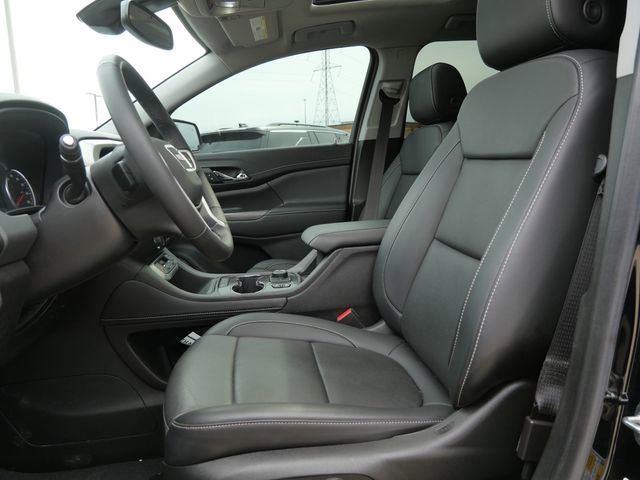 Used 2023 GMC Acadia SLT w/ Elevation Edition image 11