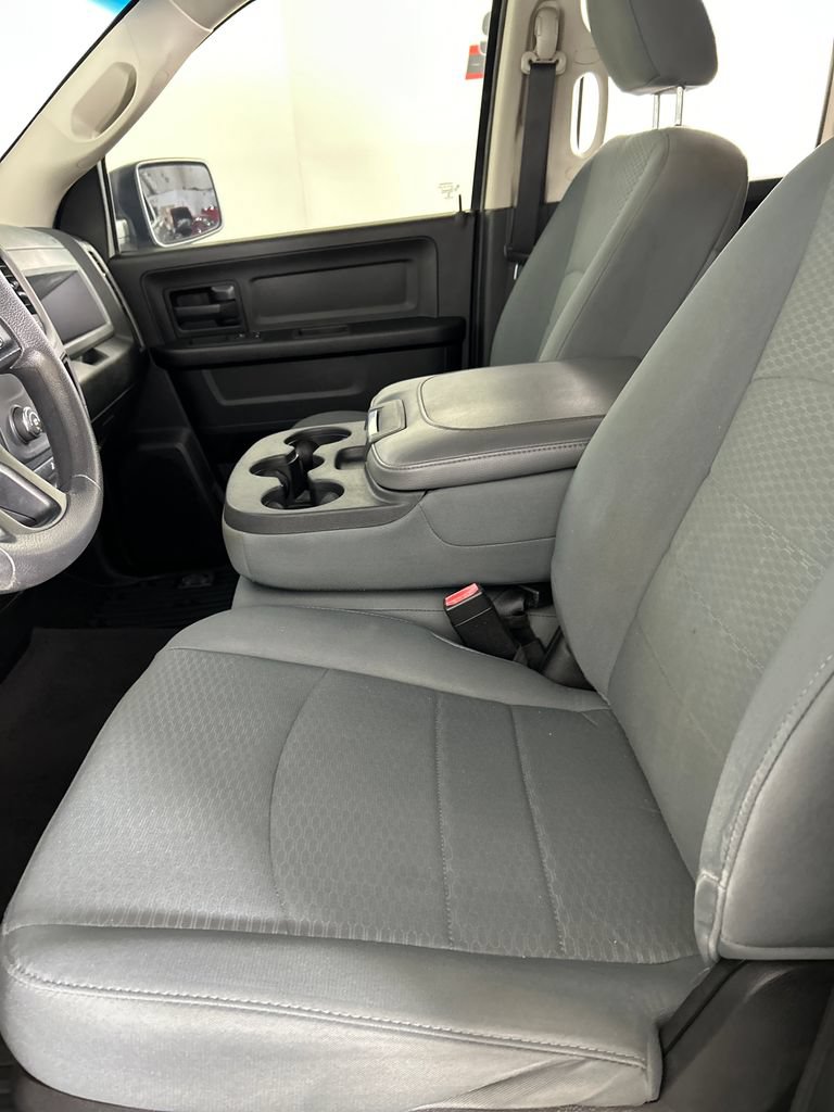Used 2019 RAM 1500 Express AWD/4WD image 13