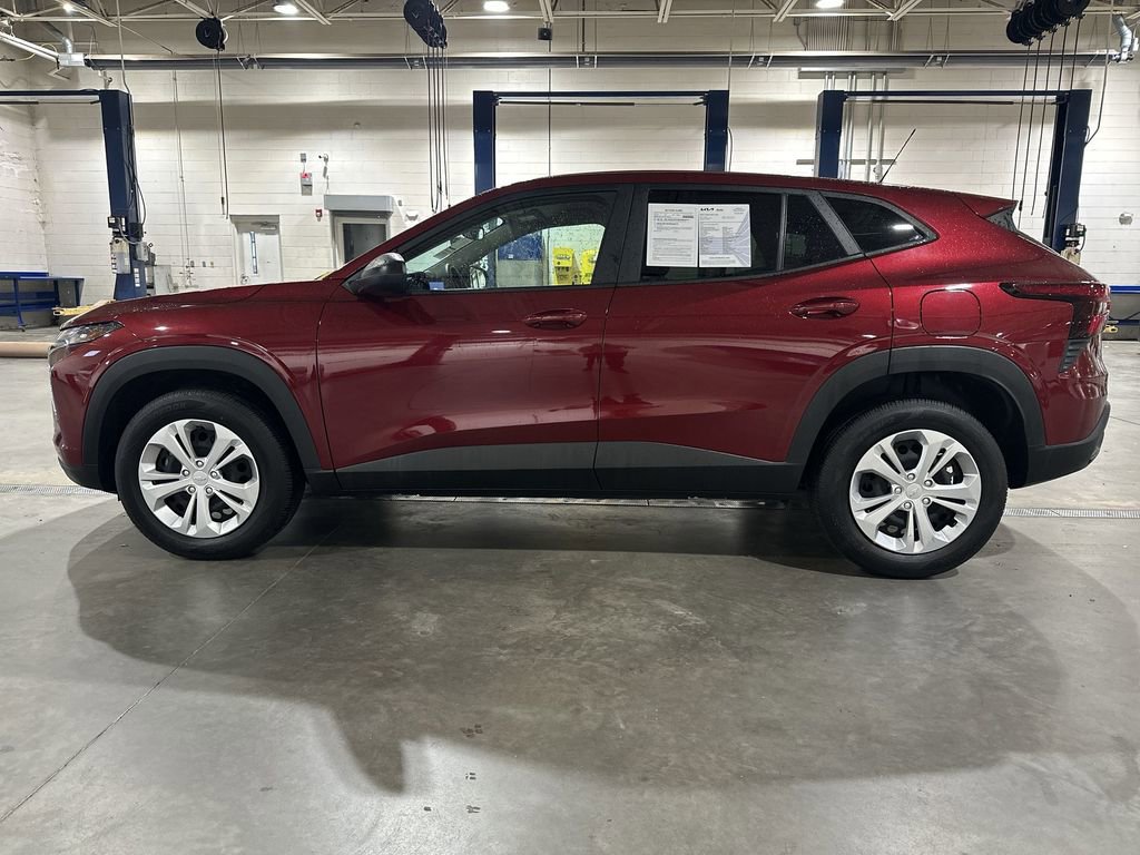 Used 2024 Chevrolet Trax LS image 5