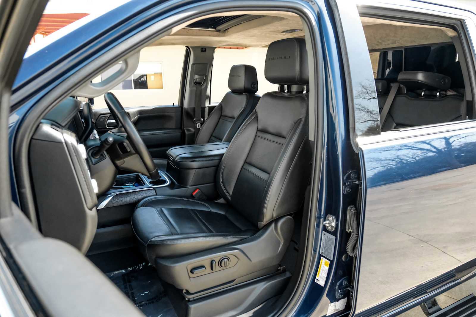 Used 2023 GMC Sierra 2500 Denali w/ Denali Ultimate Package image 35