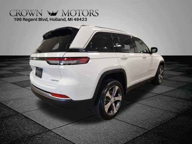 Used 2026 Jeep Grand Cherokee Limited w/ Luxury Tech Group II AWD/4WD image 3