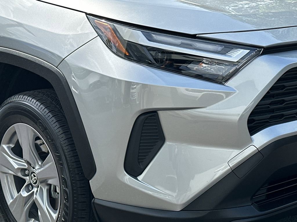 Certified 2025 Toyota RAV4 XLE AWD/4WD image 9