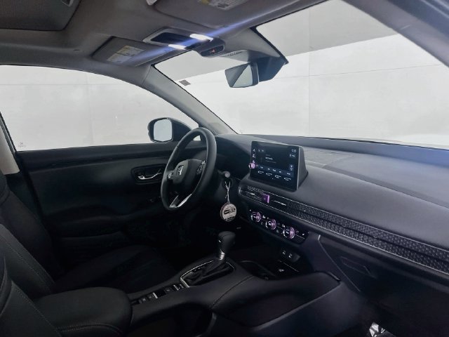 Used 2026 Honda HR-V EX-L image 9