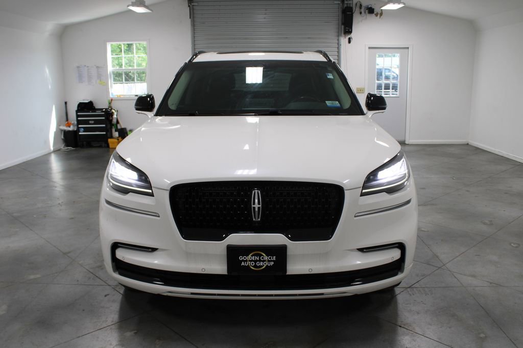 Used 2023 Lincoln Aviator Reserve w/ Jet Appearance Package image 3