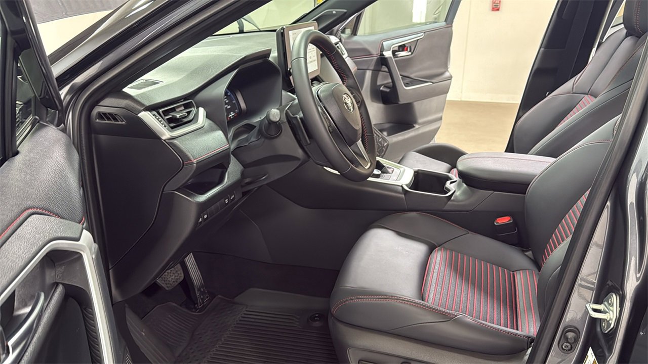 Used 2025 Toyota RAV4 XSE image 12