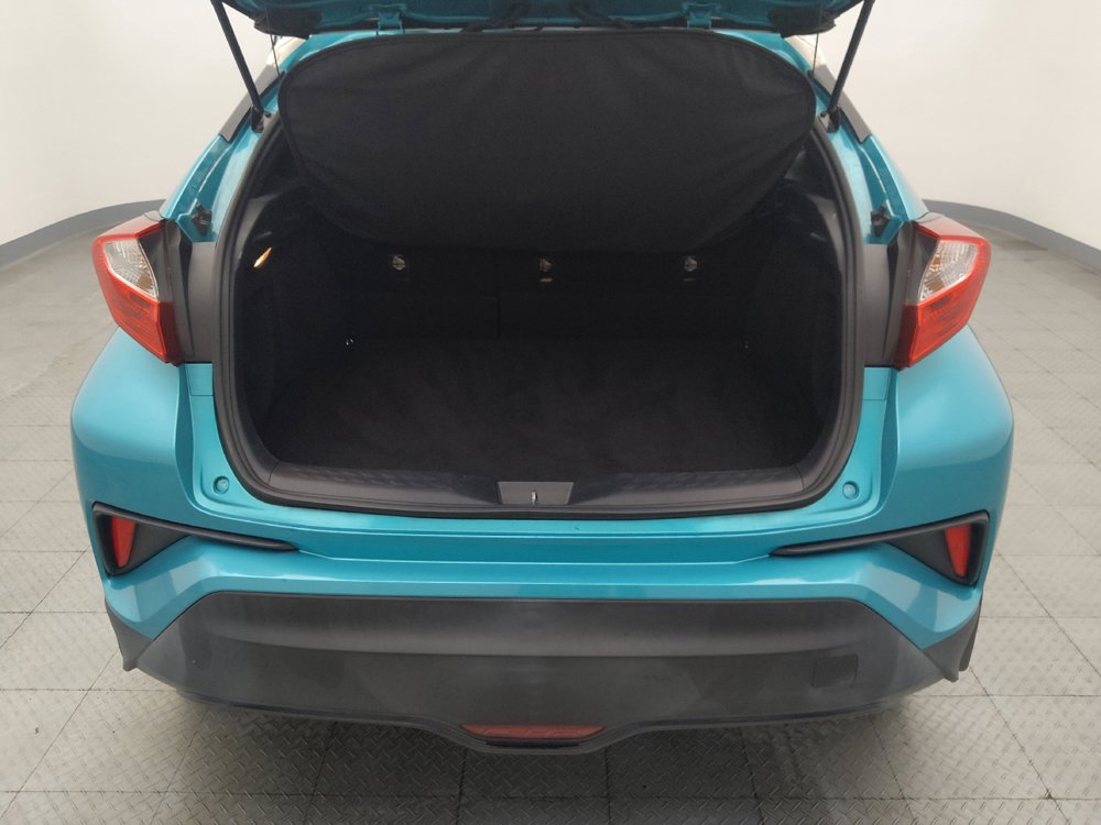 Used 2018 Toyota C-HR XLE FWD image 29