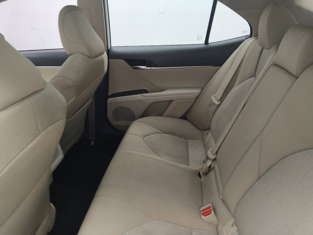 Used 2022 Toyota Camry LE FWD image 18