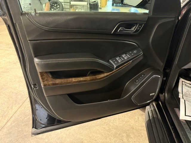 Used 2017 Chevrolet Suburban LT AWD/4WD image 43