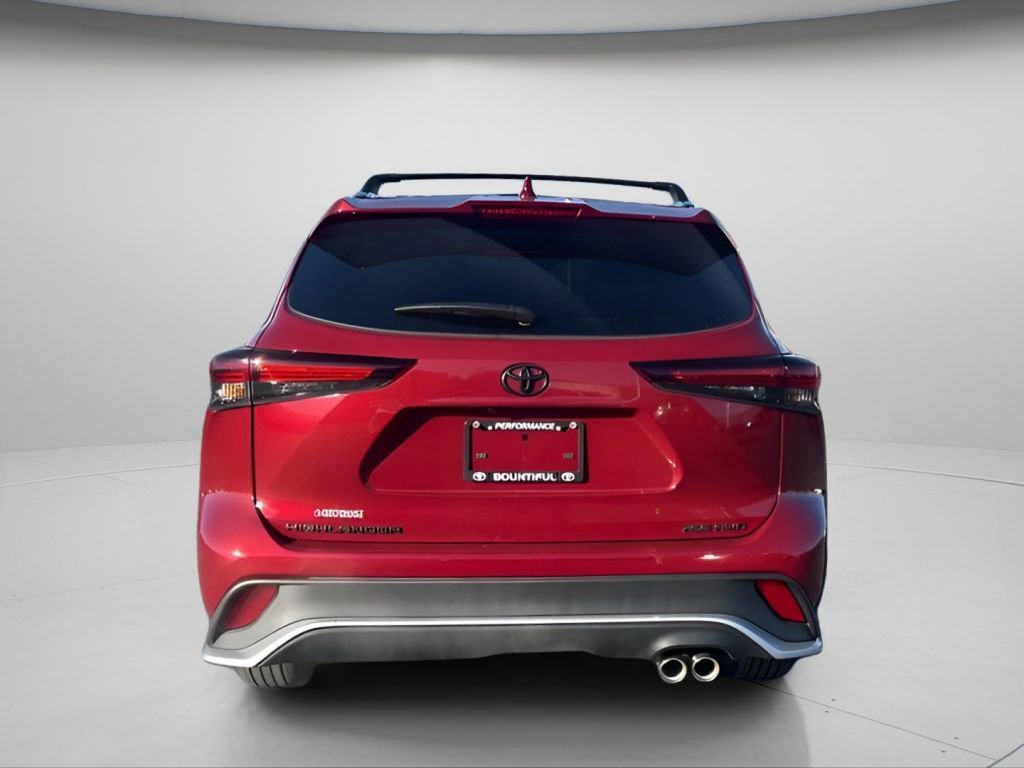 Used 2025 Toyota Highlander XSE image 5