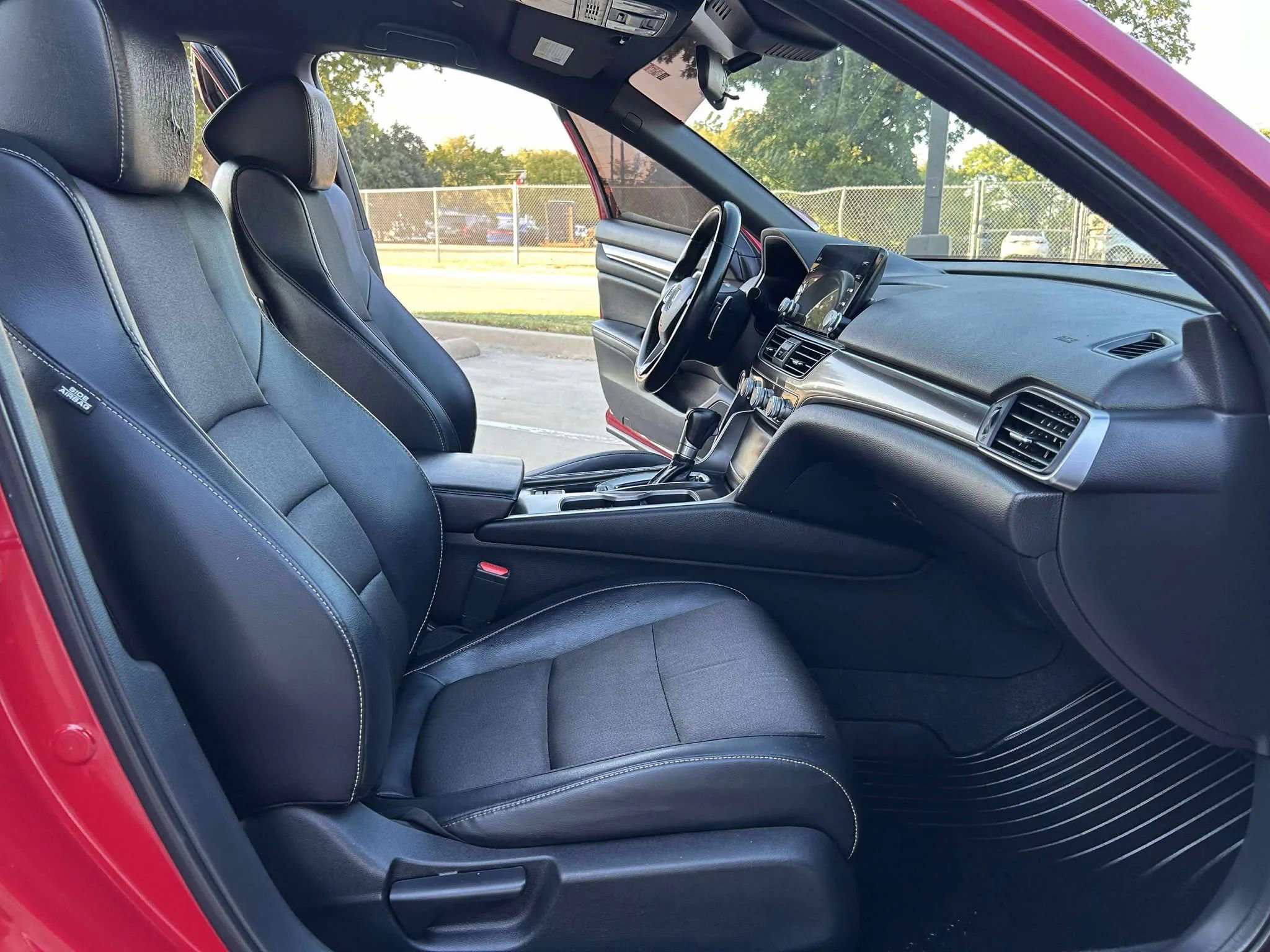 Used 2018 Honda Accord Sport image 23