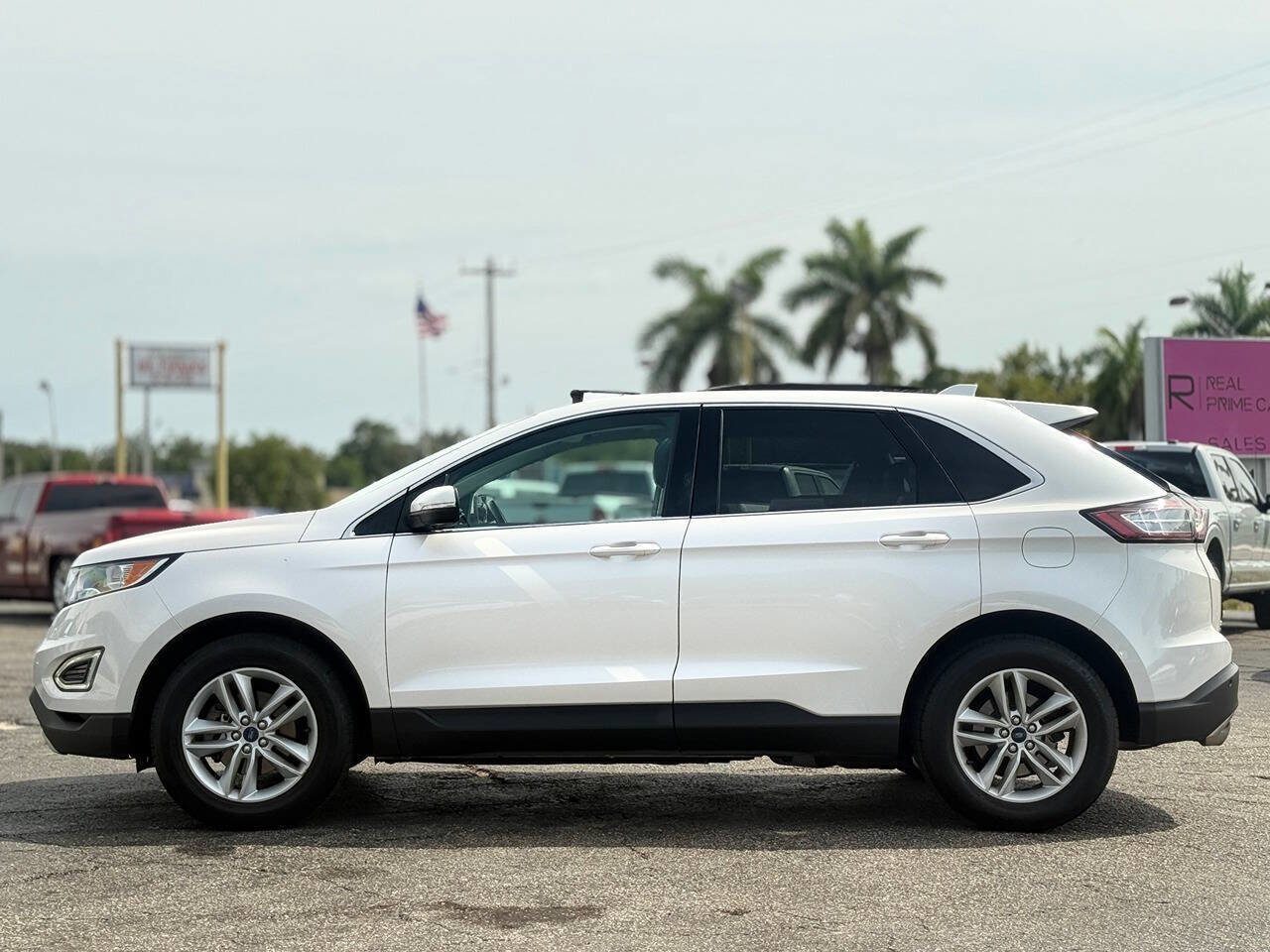 Used 2017 Ford Edge SEL w/ Equipment Group 201A FWD image 4