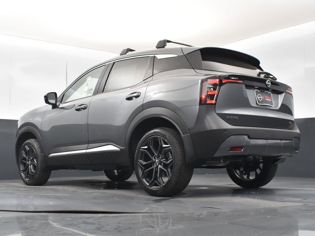 New 2026 Nissan Kicks SR w/ Illumination Package image 40