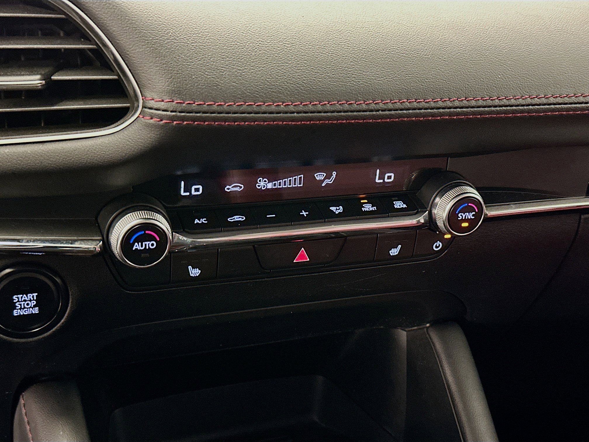 Used 2024 MAZDA MAZDA3 s image 24