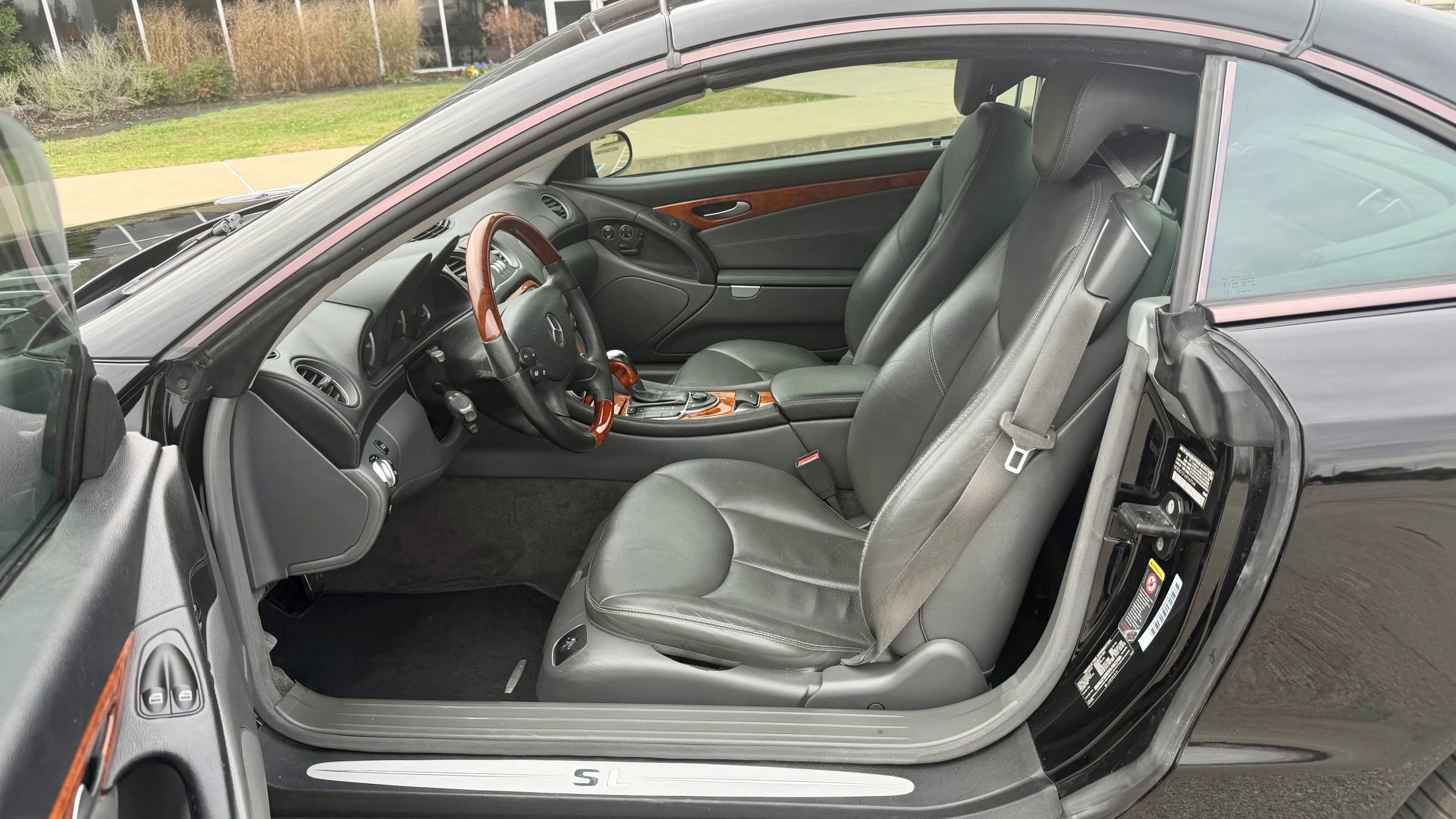 Used 2004 Mercedes-Benz SL 500 image 7