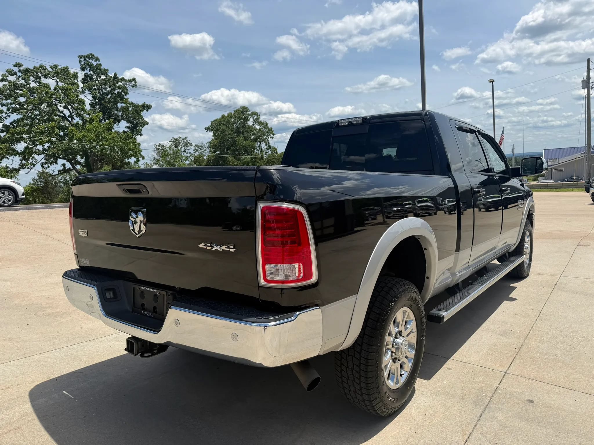 Used 2017 RAM 2500 Laramie w/ Snow Chief Group AWD/4WD image 9
