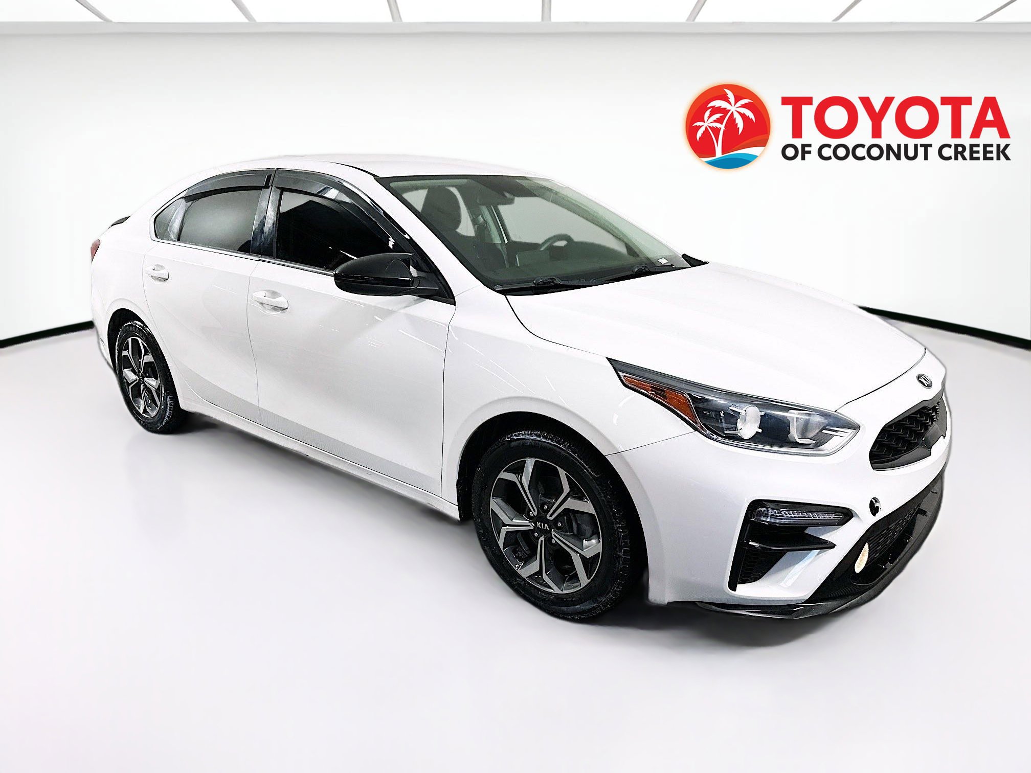 Used 2020 Kia Forte LXS FWD image 1