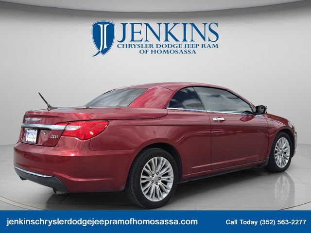 Used 2012 Chrysler 200 Limited FWD image 4