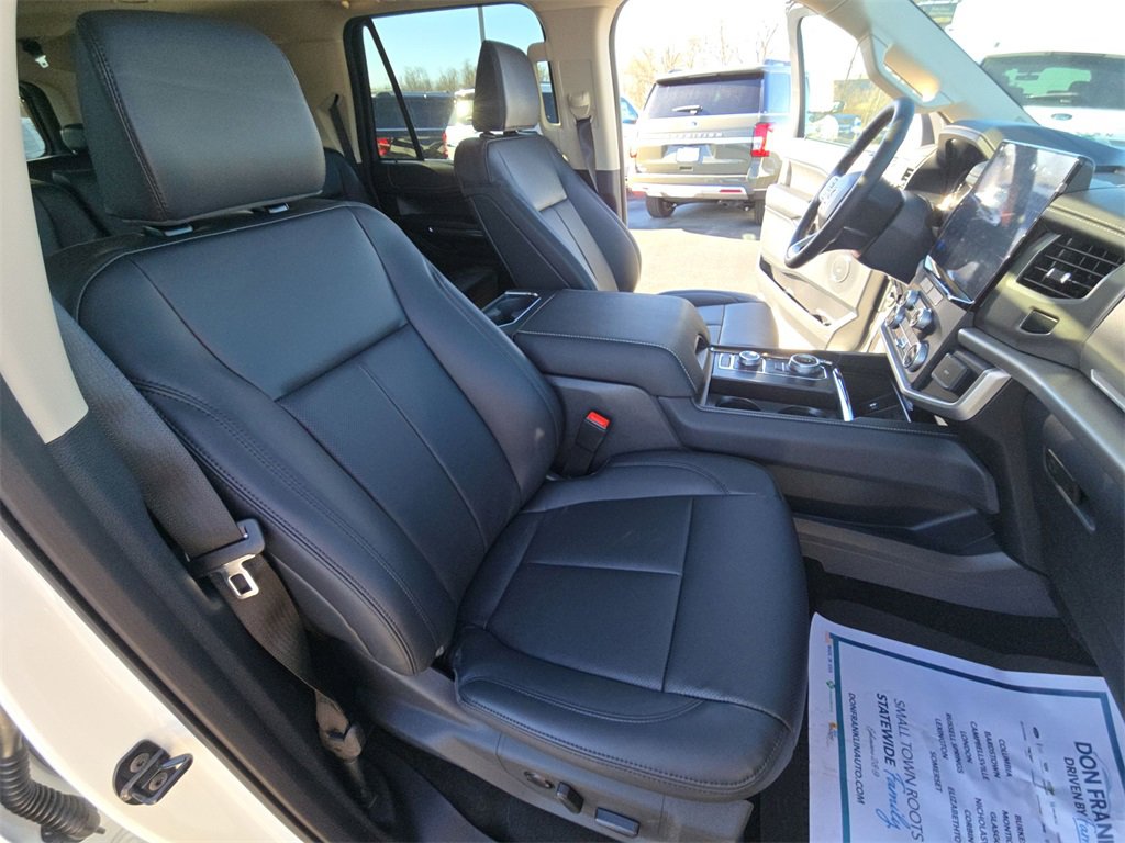 Used 2024 Ford Expedition Max XLT image 26