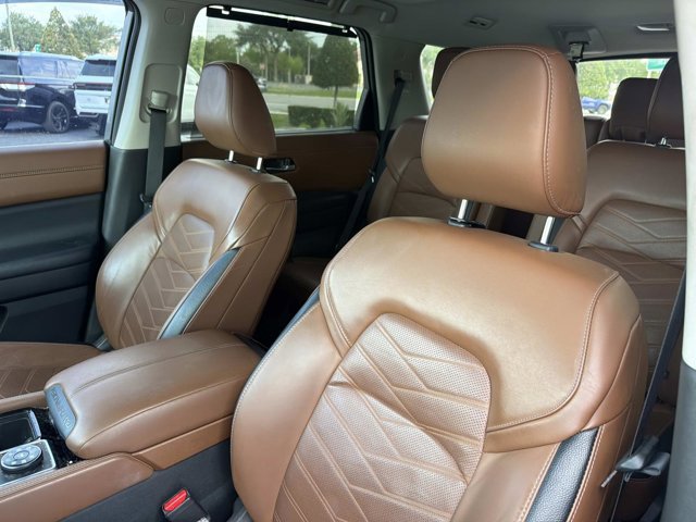 Used 2022 Nissan Pathfinder Platinum w/ Cargo Package AWD/4WD image 13