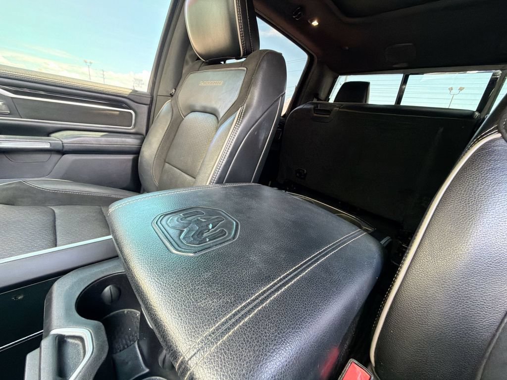 Used 2019 RAM 1500 Laramie w/ Sport Appearance Package AWD/4WD image 32