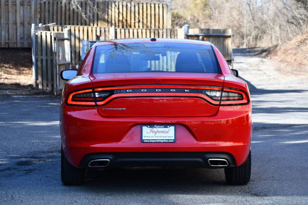 Used 2022 Dodge Charger SXT image 6