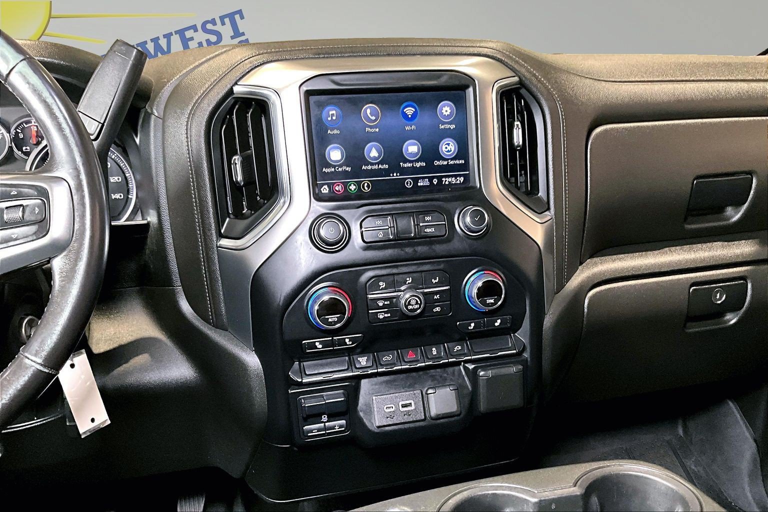 Used 2022 Chevrolet Silverado 2500 LT w/ Fleet Comfort Package AWD/4WD image 11
