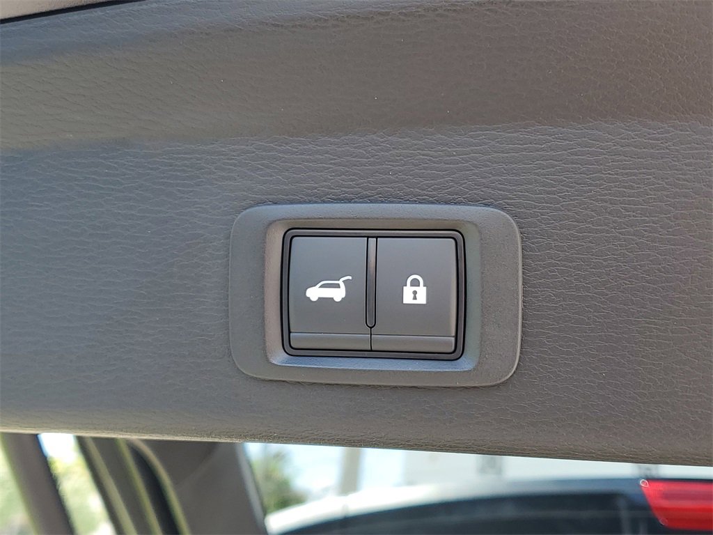 New 2025 Mitsubishi Outlander SEL Black Edition image 11