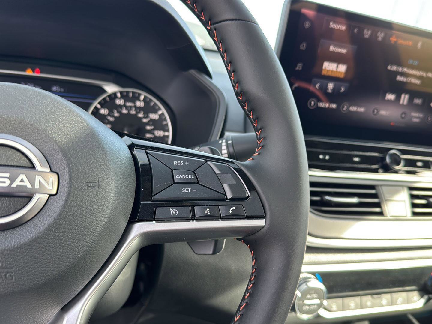 New 2026 Nissan Altima 2.5 SR w/ SR Midnight Edition Package image 19