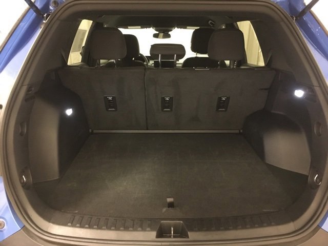 Used 2025 GMC Terrain Elevation image 14