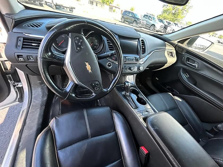 Used 2018 Chevrolet Impala Premier w/ Premier Confidence Package FWD image 10