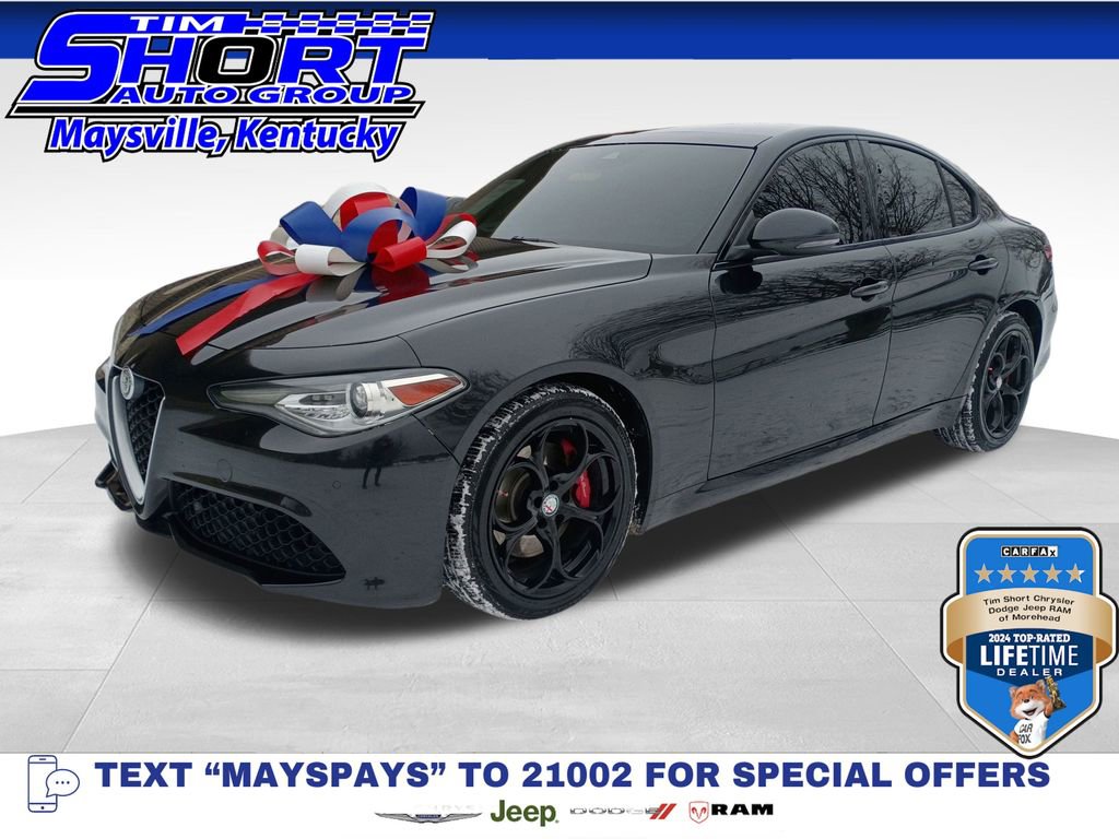 Used 2017 Alfa Romeo Giulia AWD image 1