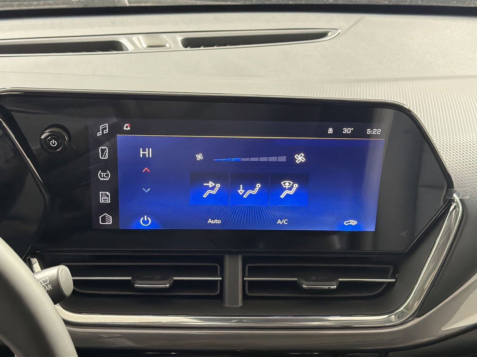 New 2026 Chevrolet Trax ACTIV w/ Sunroof Package image 21