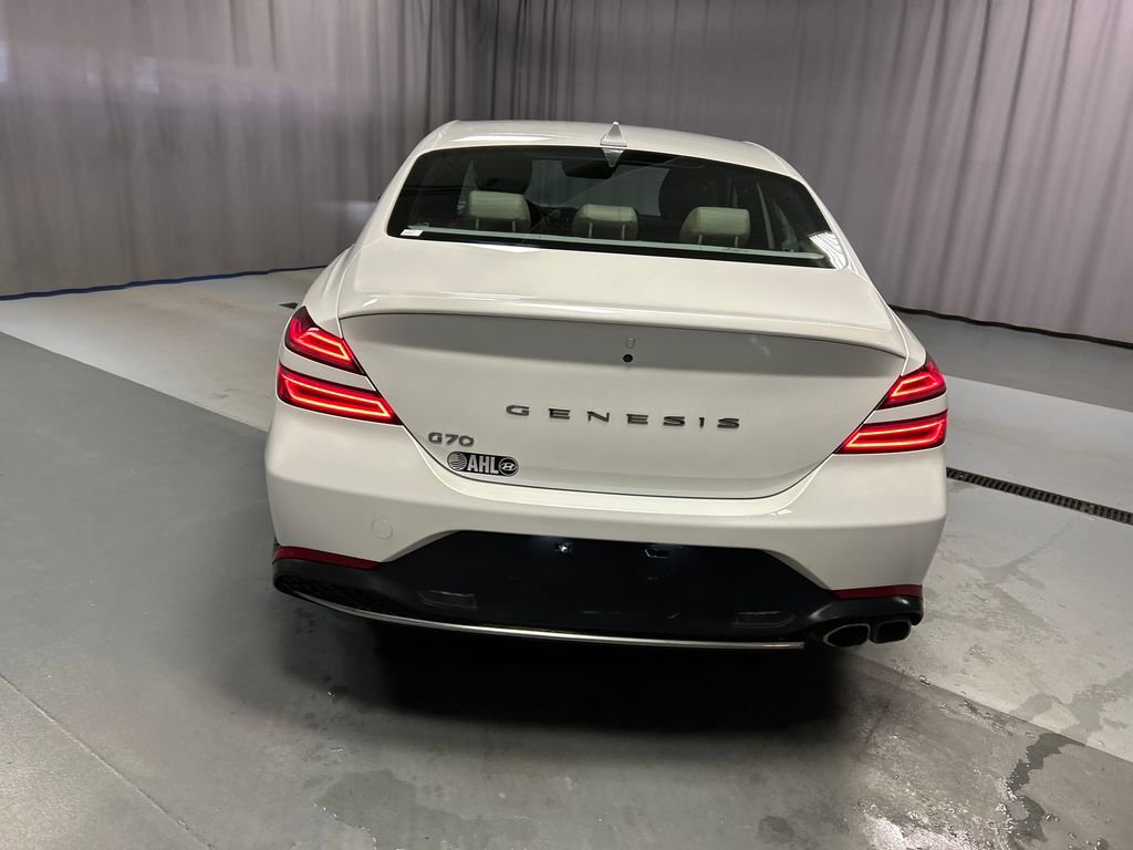 Used 2022 Genesis G70 2.0T image 6