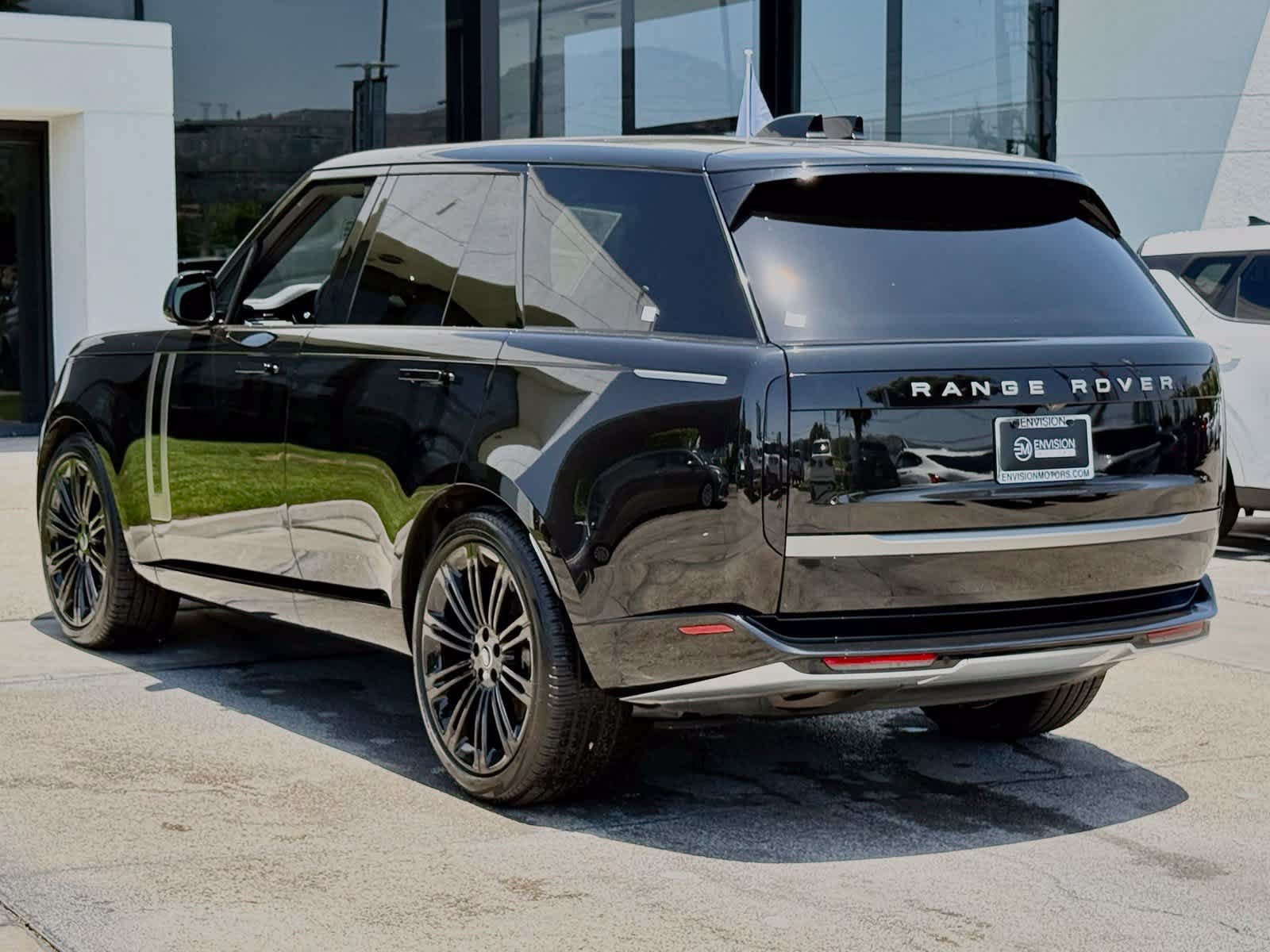 Used 2024 Land Rover Range Rover SE AWD/4WD image 10