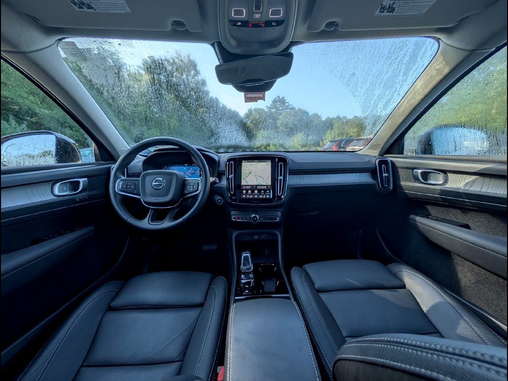Certified 2026 Volvo XC40 B5 Plus AWD/4WD image 11
