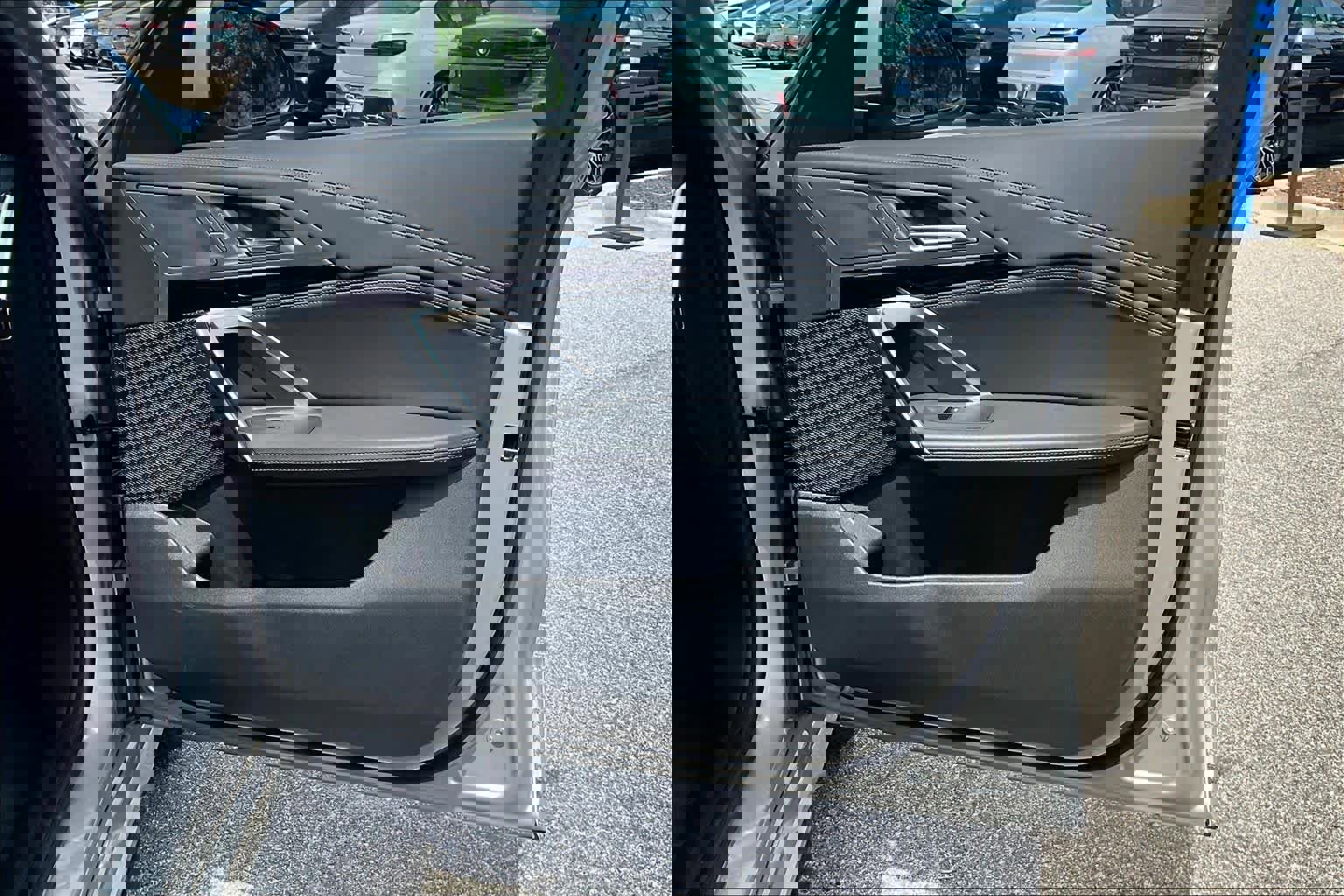 Used 2025 BMW X1 xDrive28i image 25